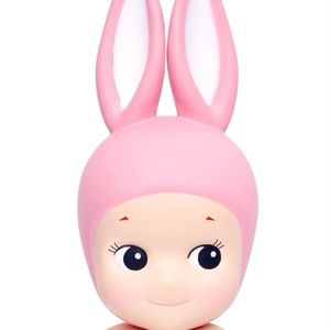 Meet your Posher, Evvie